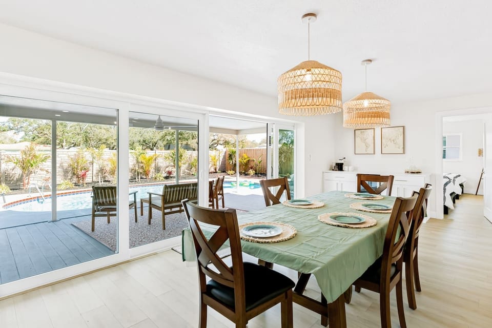 Dining room with views of the pool.
