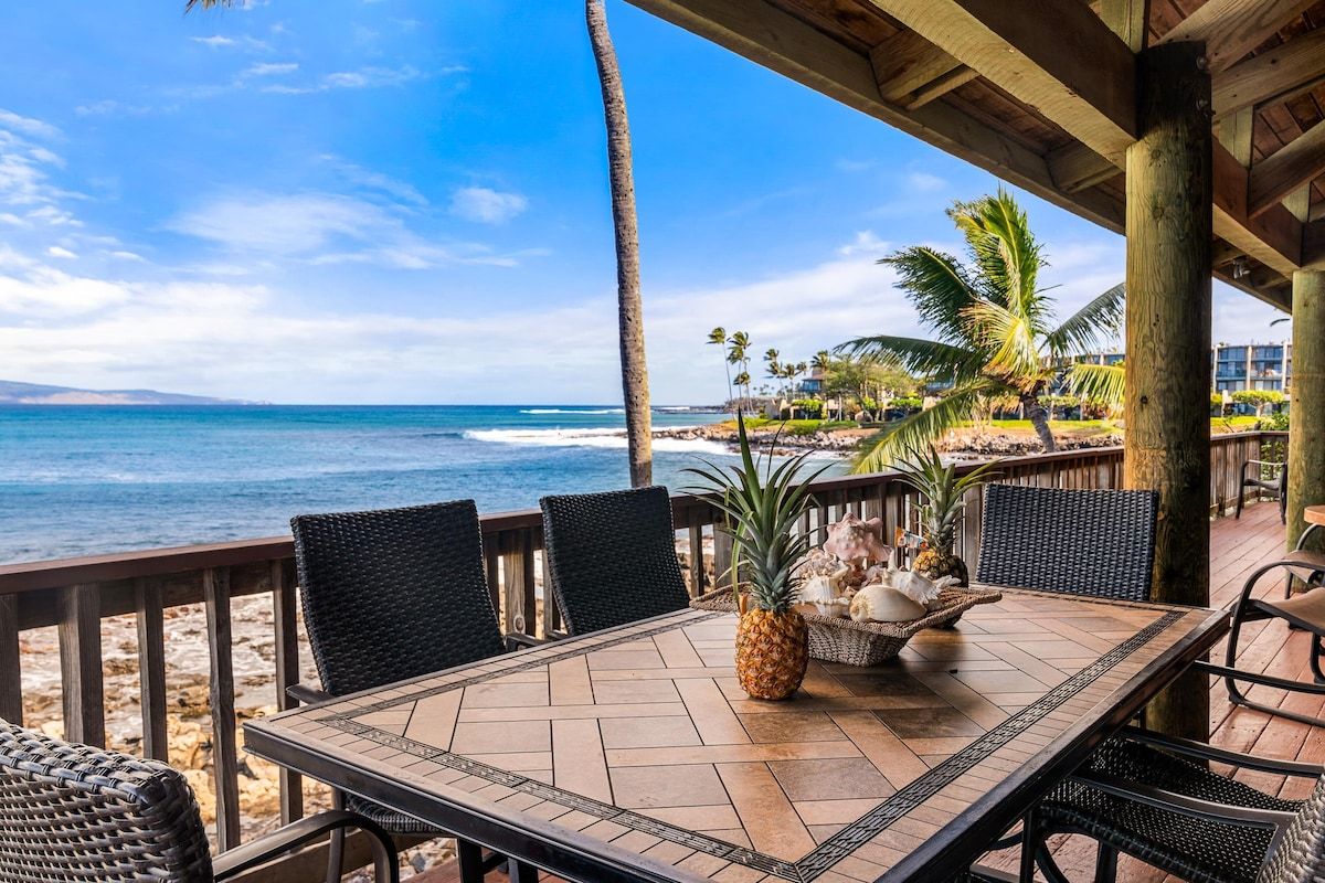 Oceanfront Turtle Cove Maui Pole House Estate image 66