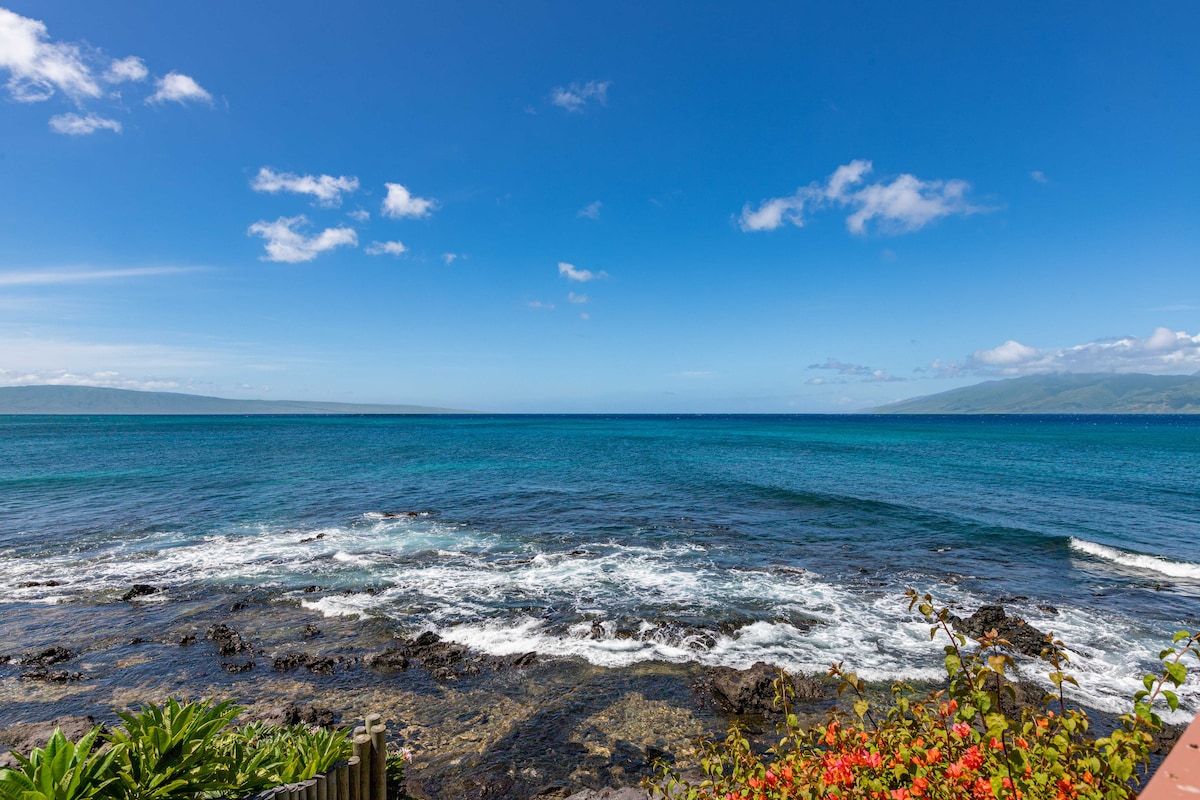 These dual island views along with pristine and calm waters of Napili are as good as it gets on Maui. Pictured in the foreground are the tide pools steps from the property line at Papaua Paradise.