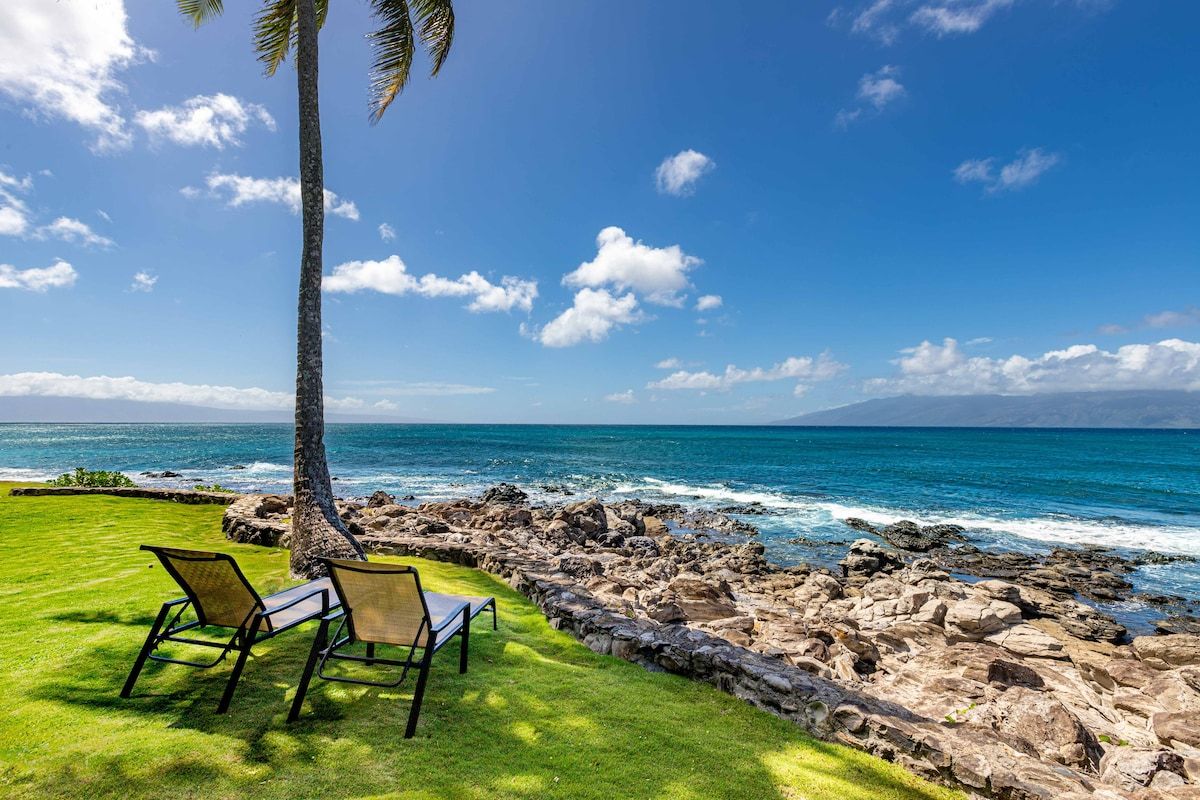 Can you imagine a much dreamier location for reading your favorite novel or enjoying the warm sunshine....