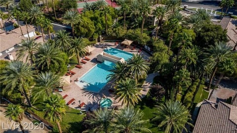 Hot tub and heated pool 365 days with group water exercise classes available.