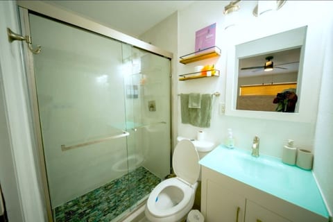 Modern 4BR Home w/ Pool, Games near Beach & FLL