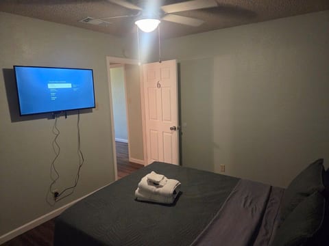 The Yellow Door - Room #6