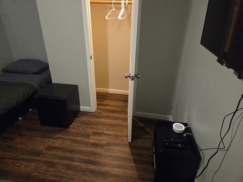 The Yellow Door - Room #6