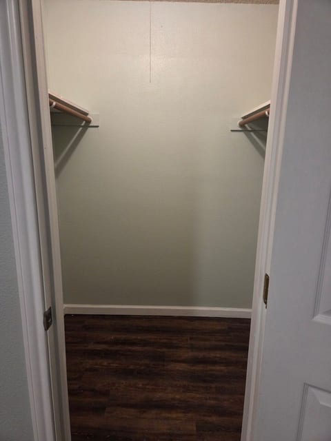 The Yellow Door - Room #7
