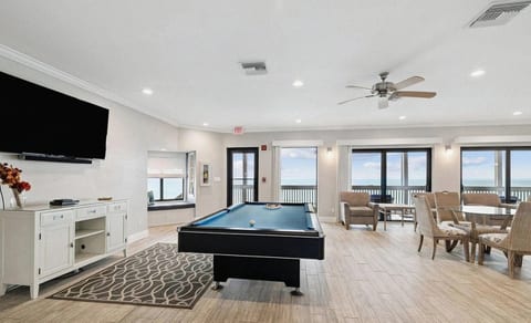 3BR Gulf-Front Condo at Aquavista | Beach Views, P