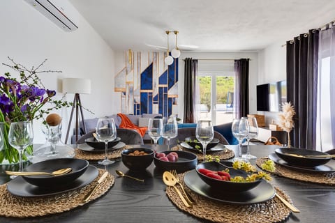 Villa Vuksan - Unit 379029-13