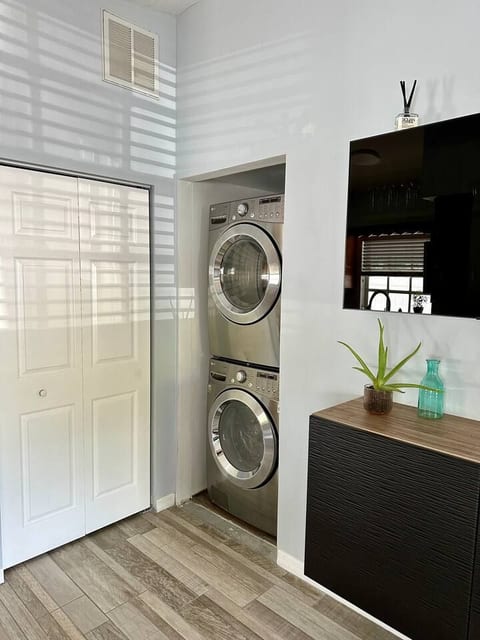 Cozy Home Historic Zephyrhills