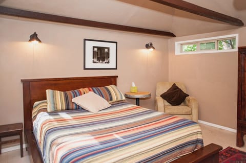 Seward Park Cottage image 4