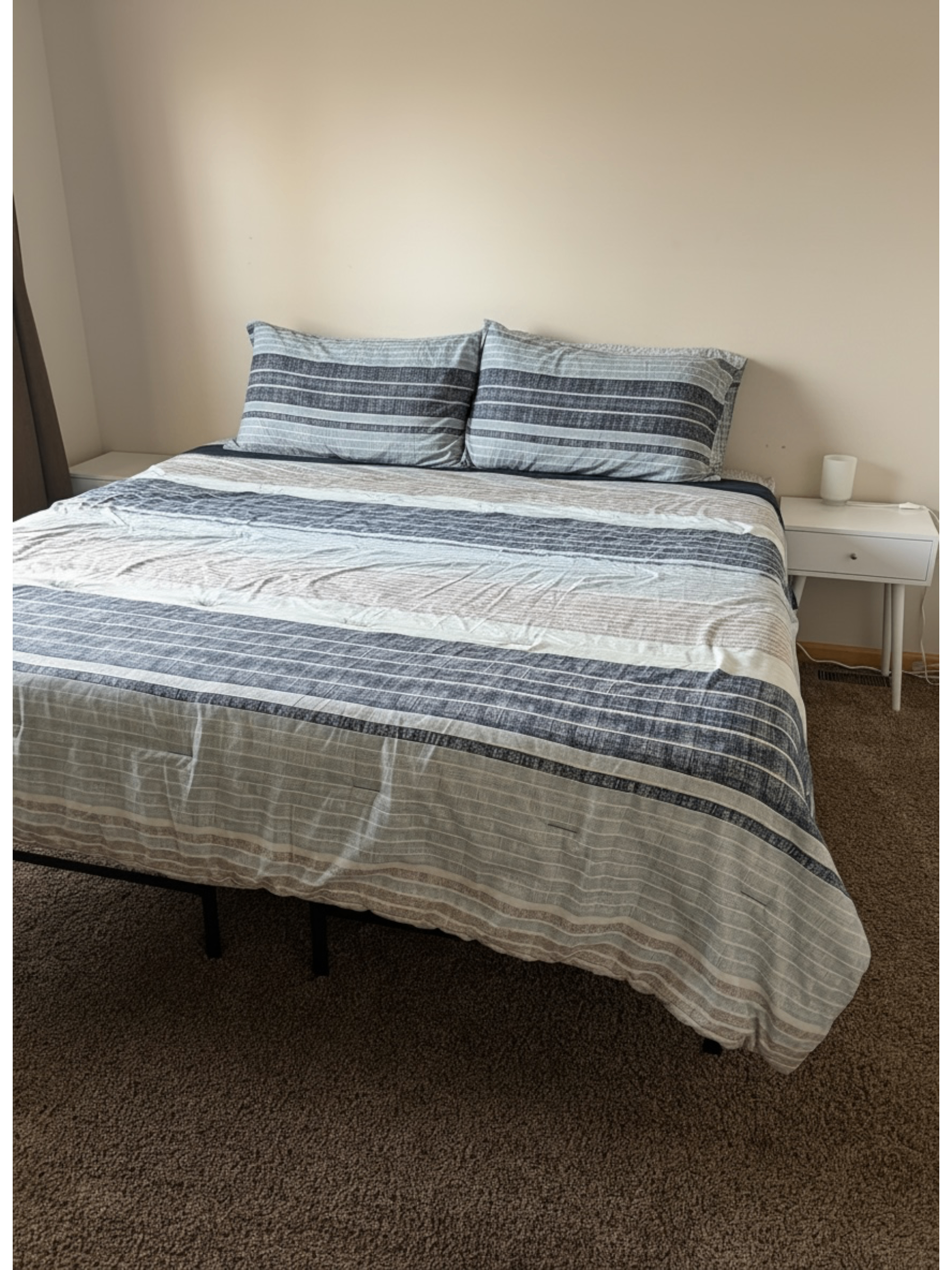 King Room + Kitchenette (upstairs)
