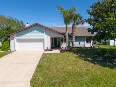 Casa Palmera | Waterfront Canal Home in Palm Coast