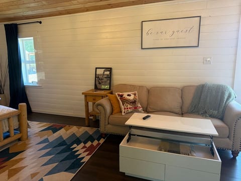 Willow Pond Cabin image 3