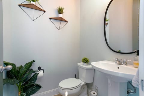 Bathroom downstairs