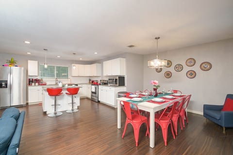 Luxurious Villa with Private GAME ROOM – Your Ultimate Retreat for Fun and Relaxation!