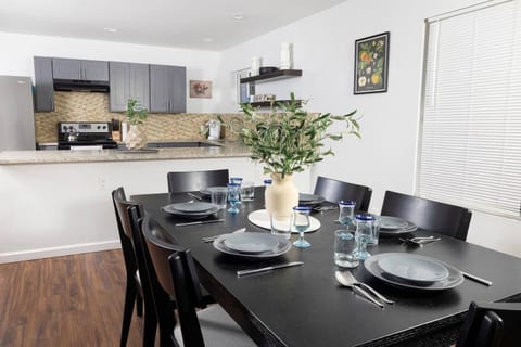 Charming Dreamy Home Close to Downtown SA