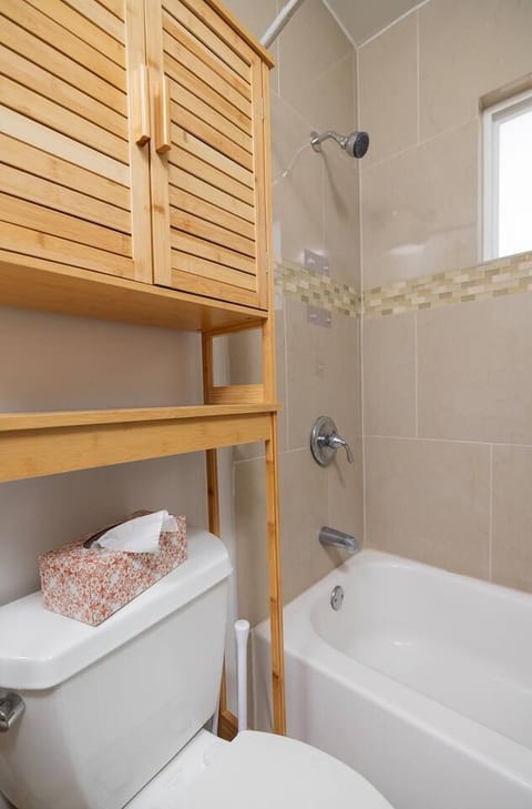 Charming Dreamy Home Close to Downtown SA