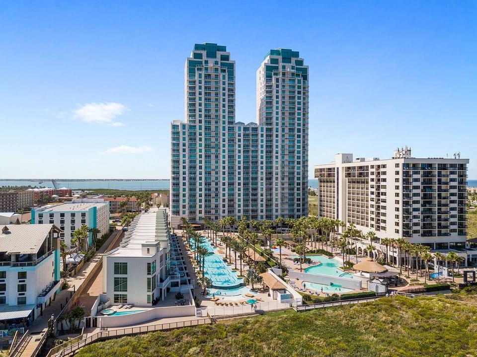 Beachfront Beauty with Amazing Views & Resort Pool - South Padre Island