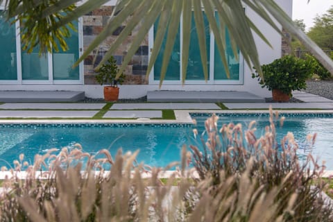 South Beach 301 Luxury by J