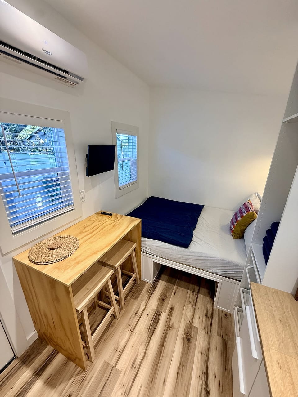 Small but Mighty: Private & Cozy Oasis image 1