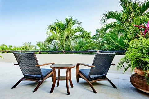 Condo Los Arboles -HSK+6 Seater Golf Cart included