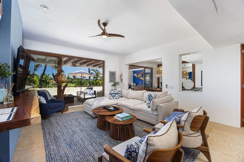 Punta Mita | 4 Bedrooms | 4.5 Baths | Golf Course Views (Casa Azul | Bahia 22)