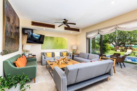 LS3- La Serenata 3 4BR Villa with Pool and Hot Tub