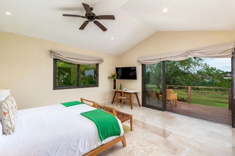 LS3- La Serenata 3 4BR Villa with Pool and Hot Tub