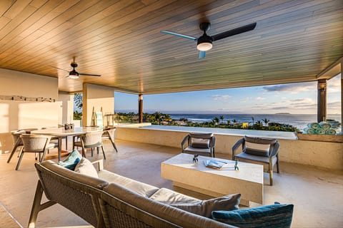3 bed / 3.5 bath  Private Pool + Wide Ocean Views Condo Cualli