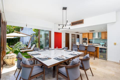 4 bd Villa Serenata 6 with private pool