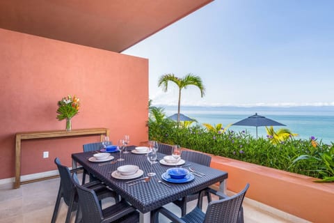 Luxury 2 bed/ 2 bath Beach Front Condo - Bucerias - Casa Del Mar 105