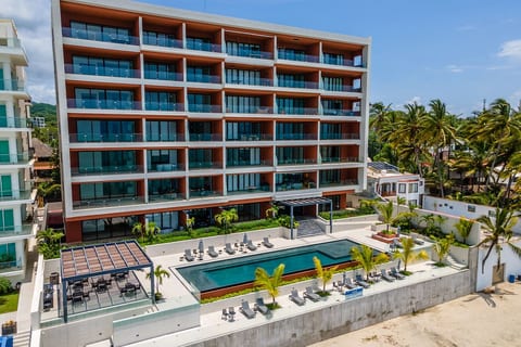 Luxury 4 bed/4 bath Beach Front Condo - Bucerias