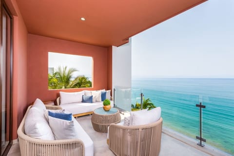 Luxury 4 bed/4 bath Beach Front Condo - Bucerias