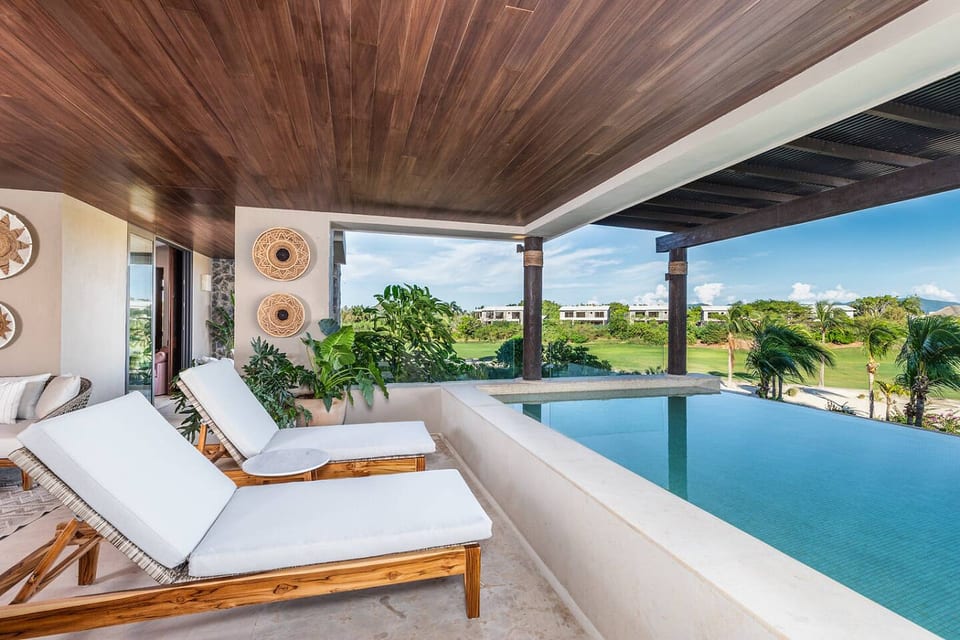 3bd condo Ocean Views+ Pool +HK - Tower 5