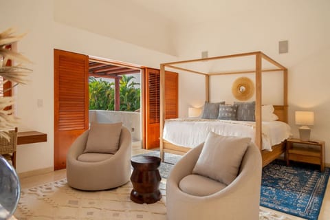 An exquisite 2 level 4 bed villa - Las Palmas 25