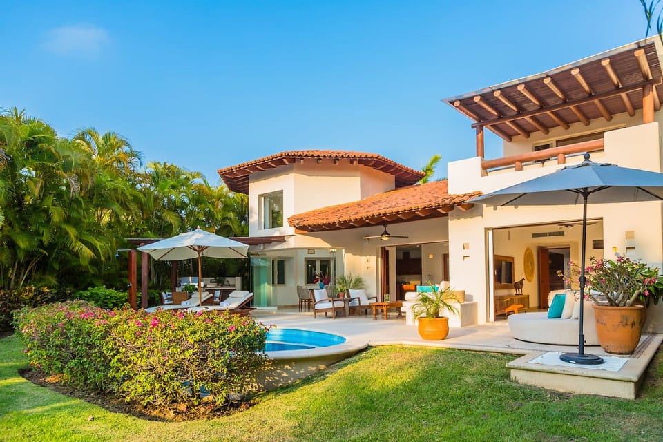 An exquisite 2 level 4 bed villa - Punta Mita