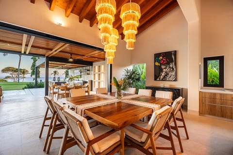 Serene Luxury - Private Pool + Ocean View + Cook (Lagos 16)