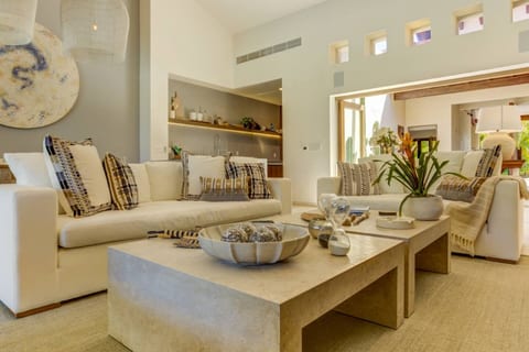3 Bed + 3 Bath Villa with Pool