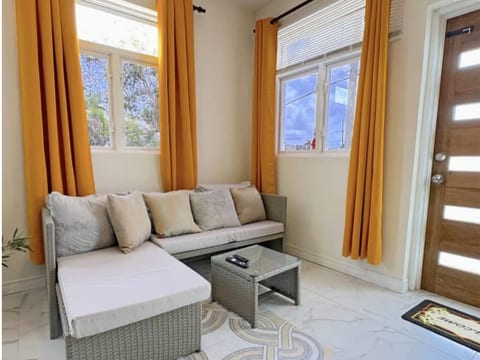 Secret Garden Apt Barbados Central (15 to beaches) image 4
