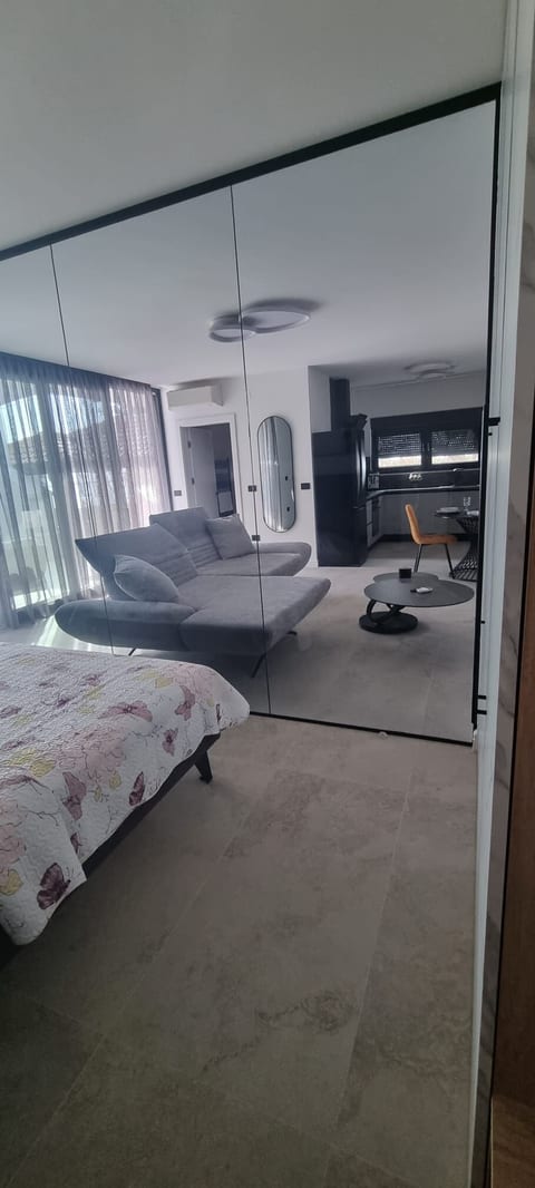 House K and M - Unit 379039-13