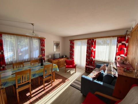 Curtinfess Rezzonico Appartement/Fewo, Bad, WC, 1 Schlafraum