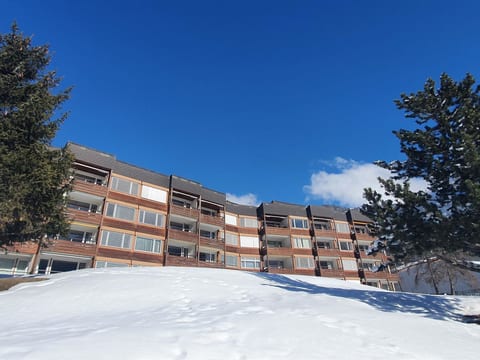 Tgesa Sunnmatt Nr 46 Appartement/Fewo, Dusche, WC, 1 Schlafraum