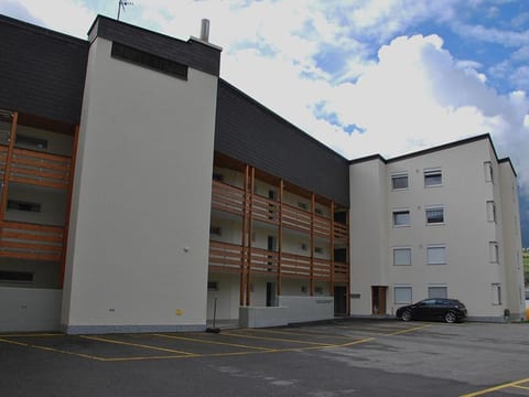 Tgesa Sunnmatt Nr 46 Appartement/Fewo, Dusche, WC, 1 Schlafraum