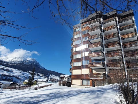 Tgesa Piz Mez 24 Appartement/Fewo, Dusche, WC, 2 Schlafräume