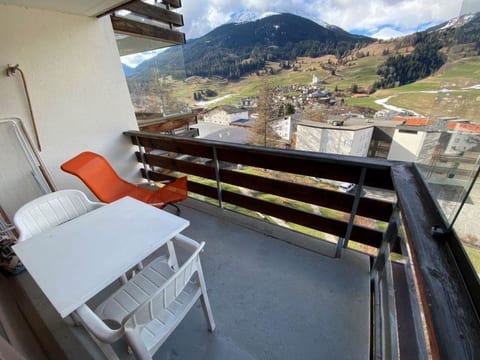 Tgesa Piz Mez 24 Appartement/Fewo, Dusche, WC, 2 Schlafräume