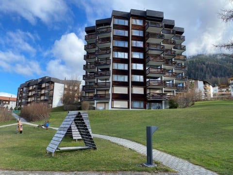 Tgesa Piz Mez 24 Appartement/Fewo, Dusche, WC, 2 Schlafräume