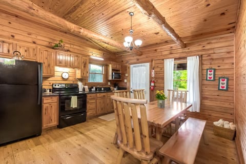 Dining/Kitchen area