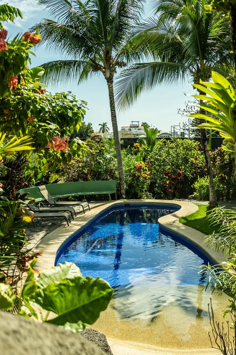 Location, Daily Housekeeping, Concierge