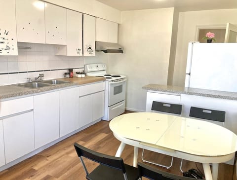 Budget 2 BR 1 Bath full private suite on 2nd Floor image 3