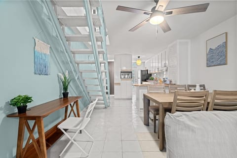 Beachside Villa Dorado | Pool & Beach Access