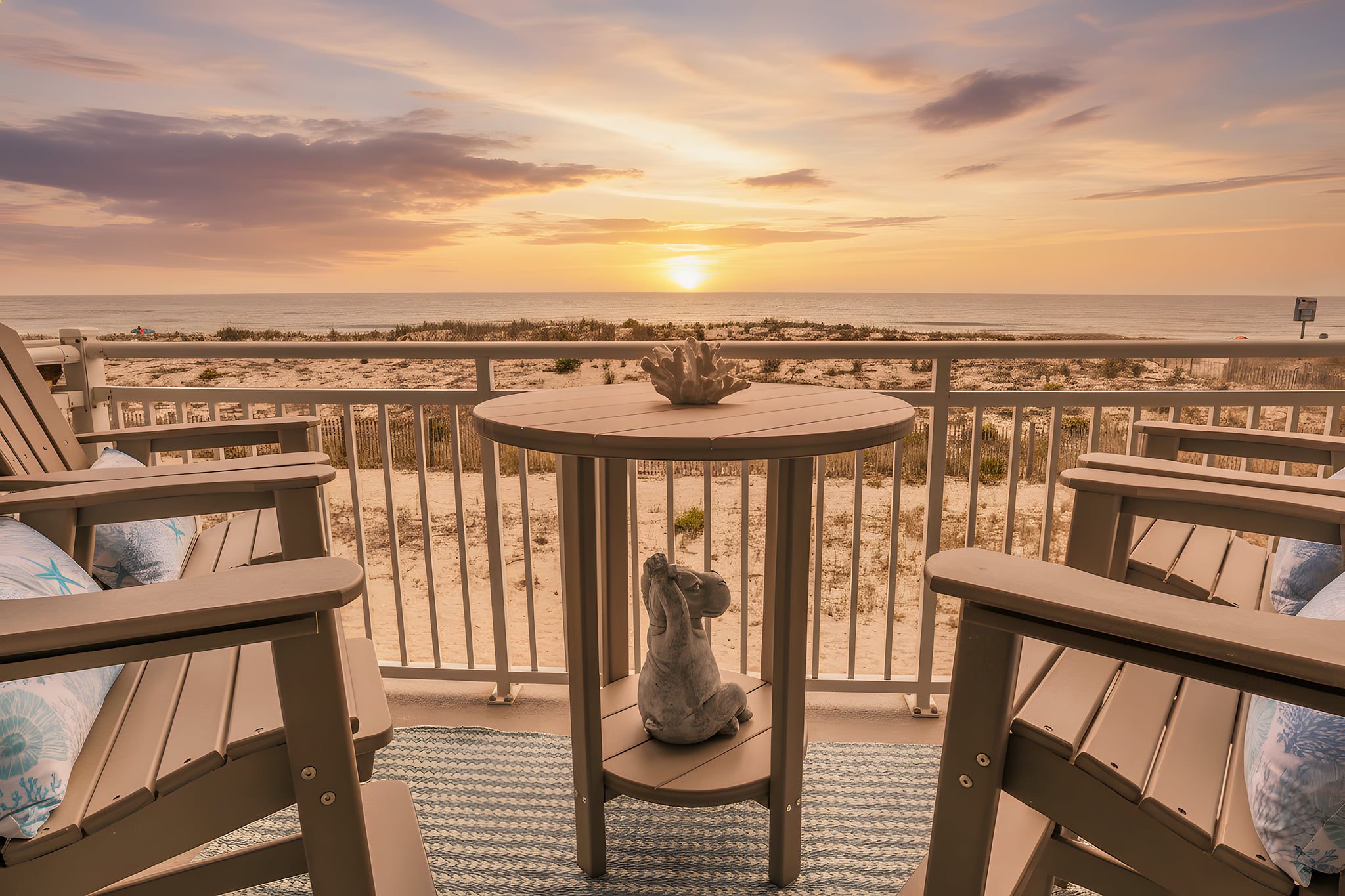BeachBox VI • Direct Oceanfront • Walk to Seacrets • Couple's Dream • Worcester House 203